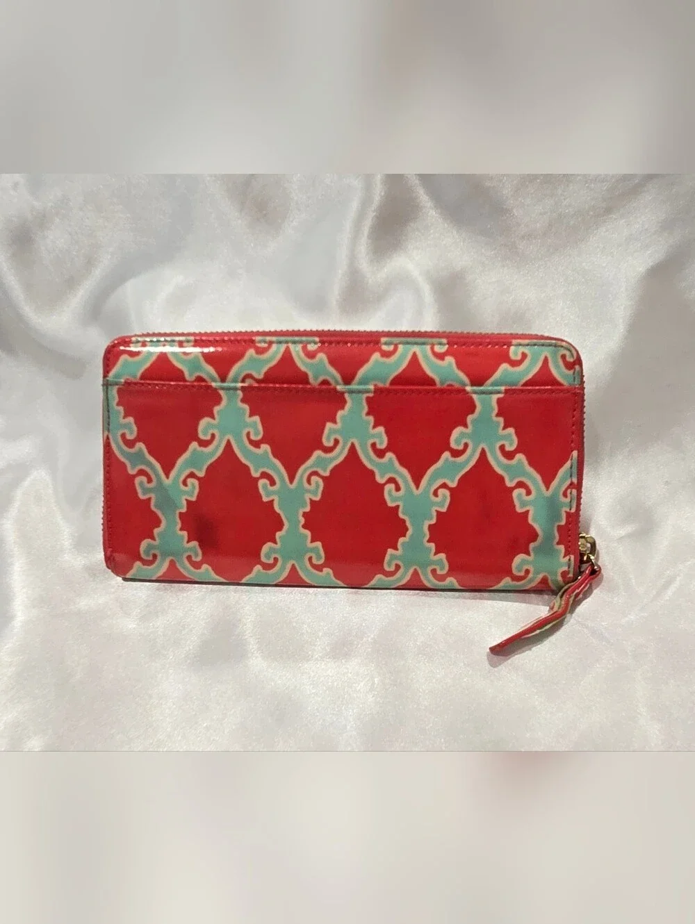 kate spade Red and Mint Geometric Zip Wallet